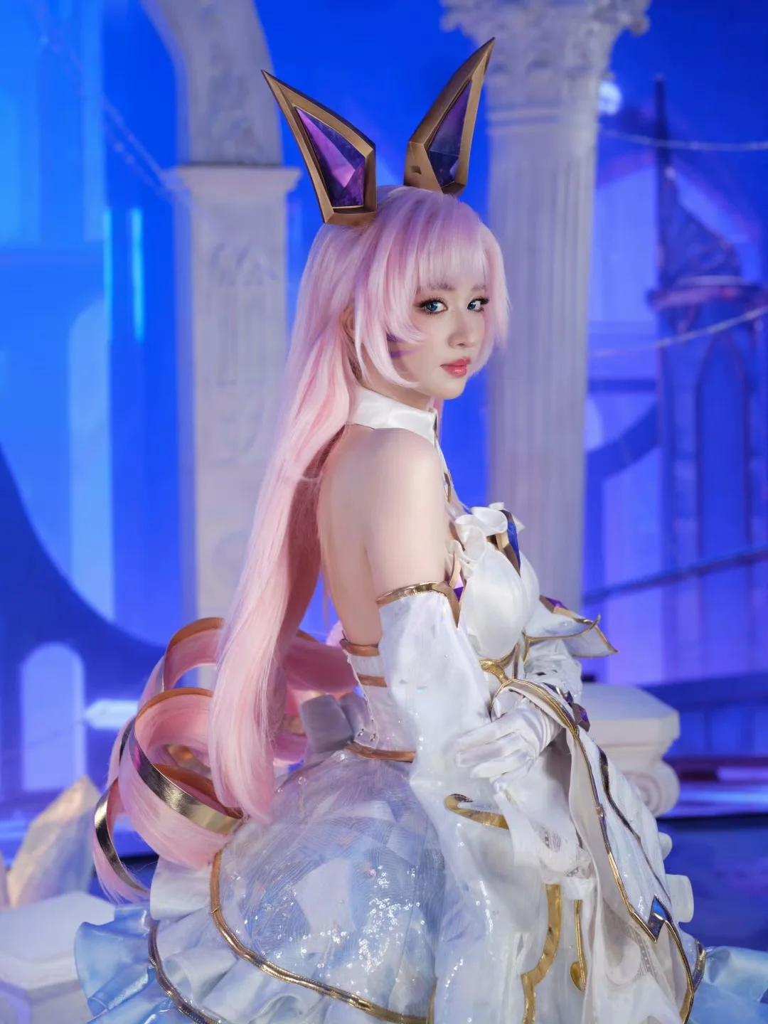 Vương Sở Nhiên cosplay Ahri LMHT Mobile